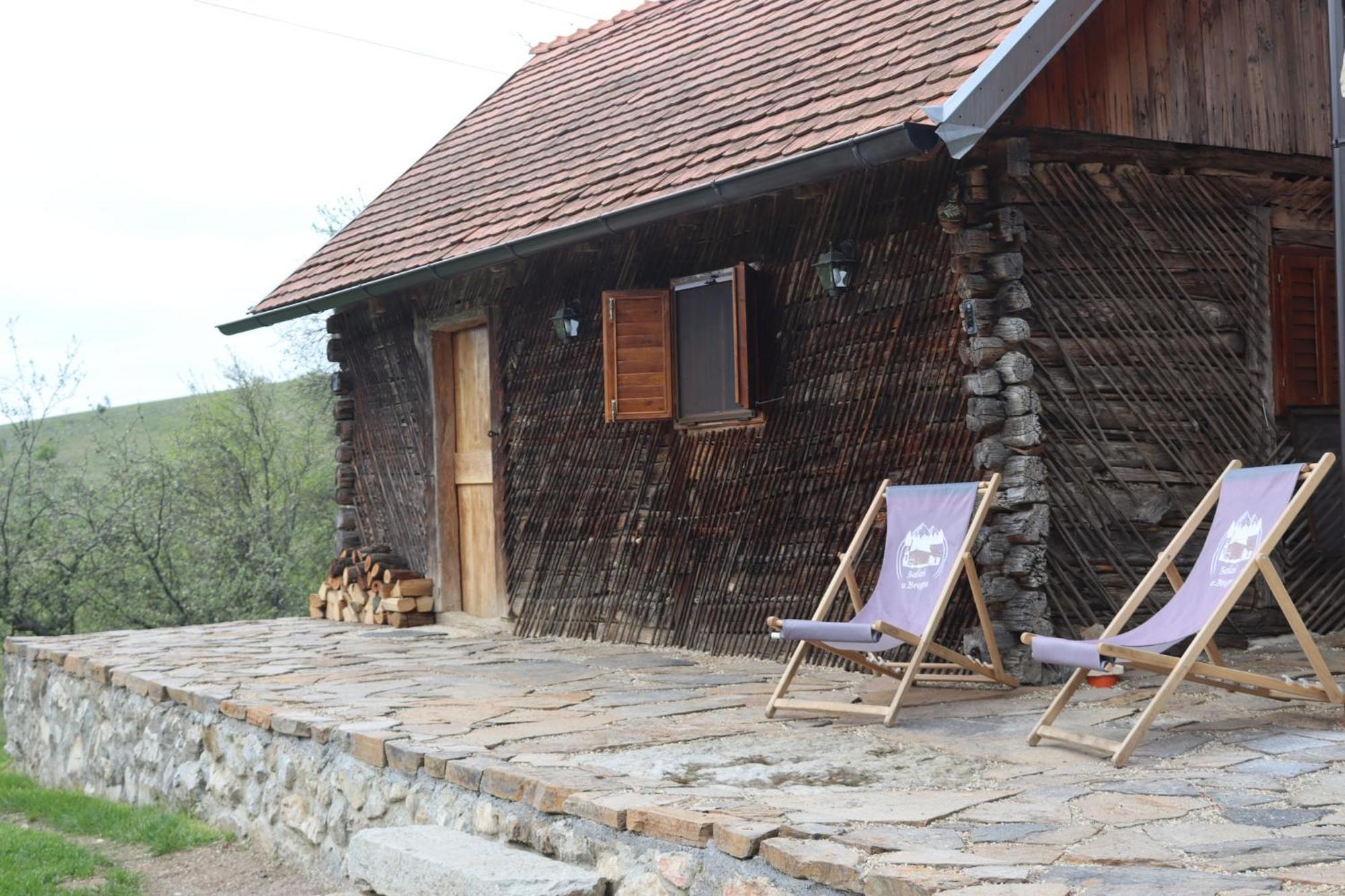 Salas U Bregu In Cheile Carasului Crasova ภายนอก รูปภาพ